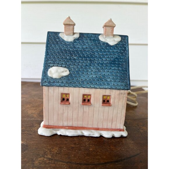 Swiss Village Chocolate Shoppe Lighted Ceramic Christmas House F3 - Picture 3 of 6